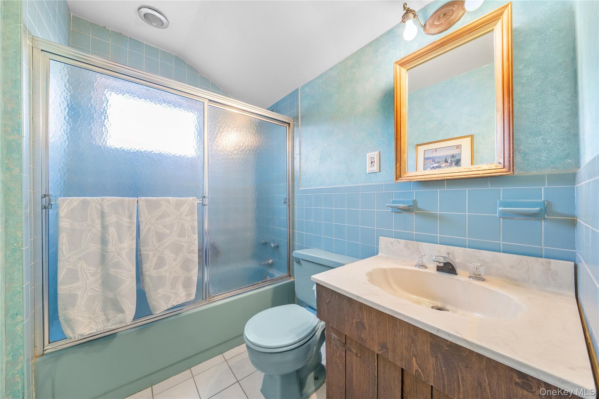 Single Family 7th  Suffolk County, NY 11706, MLS-920118-16