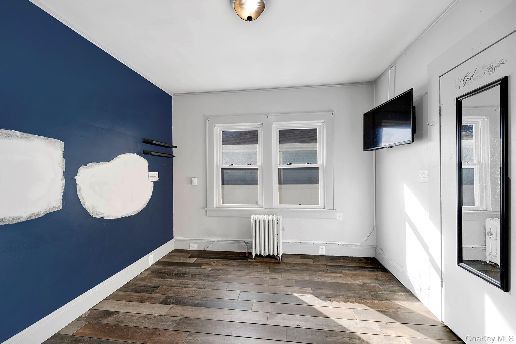 Single Family Woods  Nassau County, NY 11575, MLS-920129-11