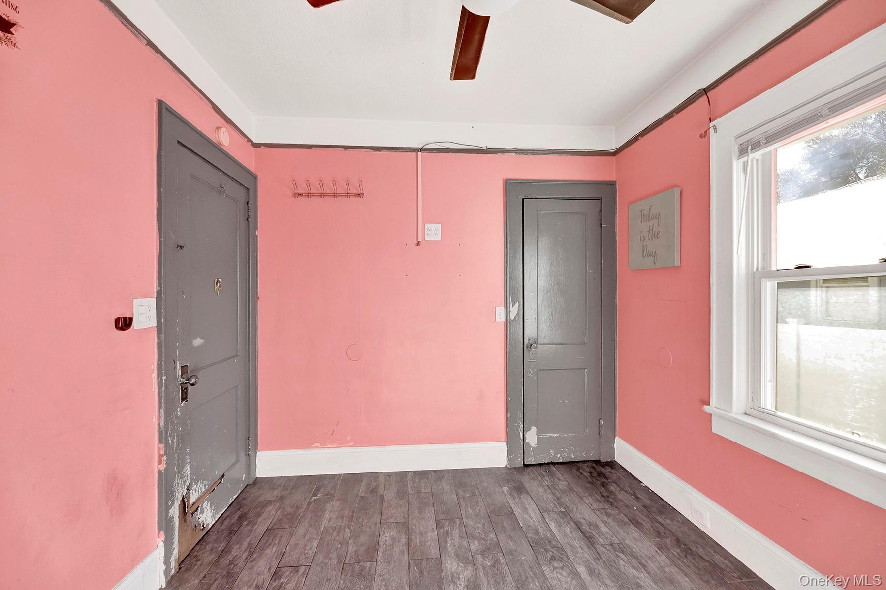 Single Family Woods  Nassau County, NY 11575, MLS-920129-6