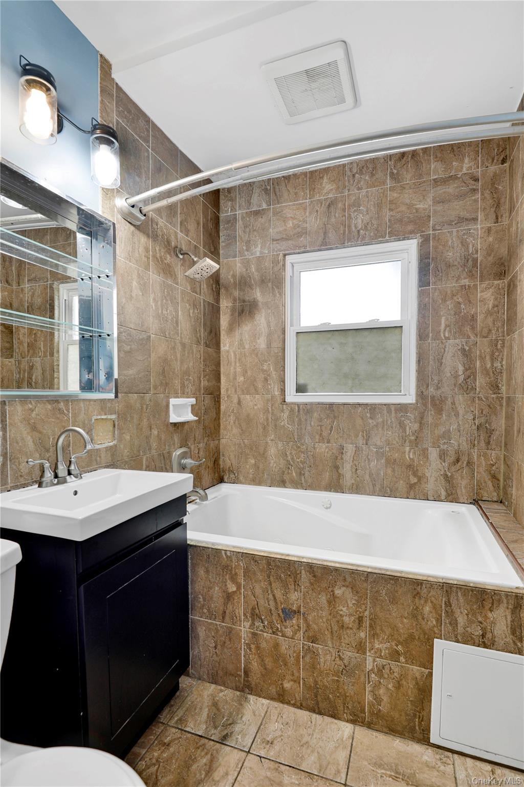 Single Family Woods  Nassau County, NY 11575, MLS-920129-8