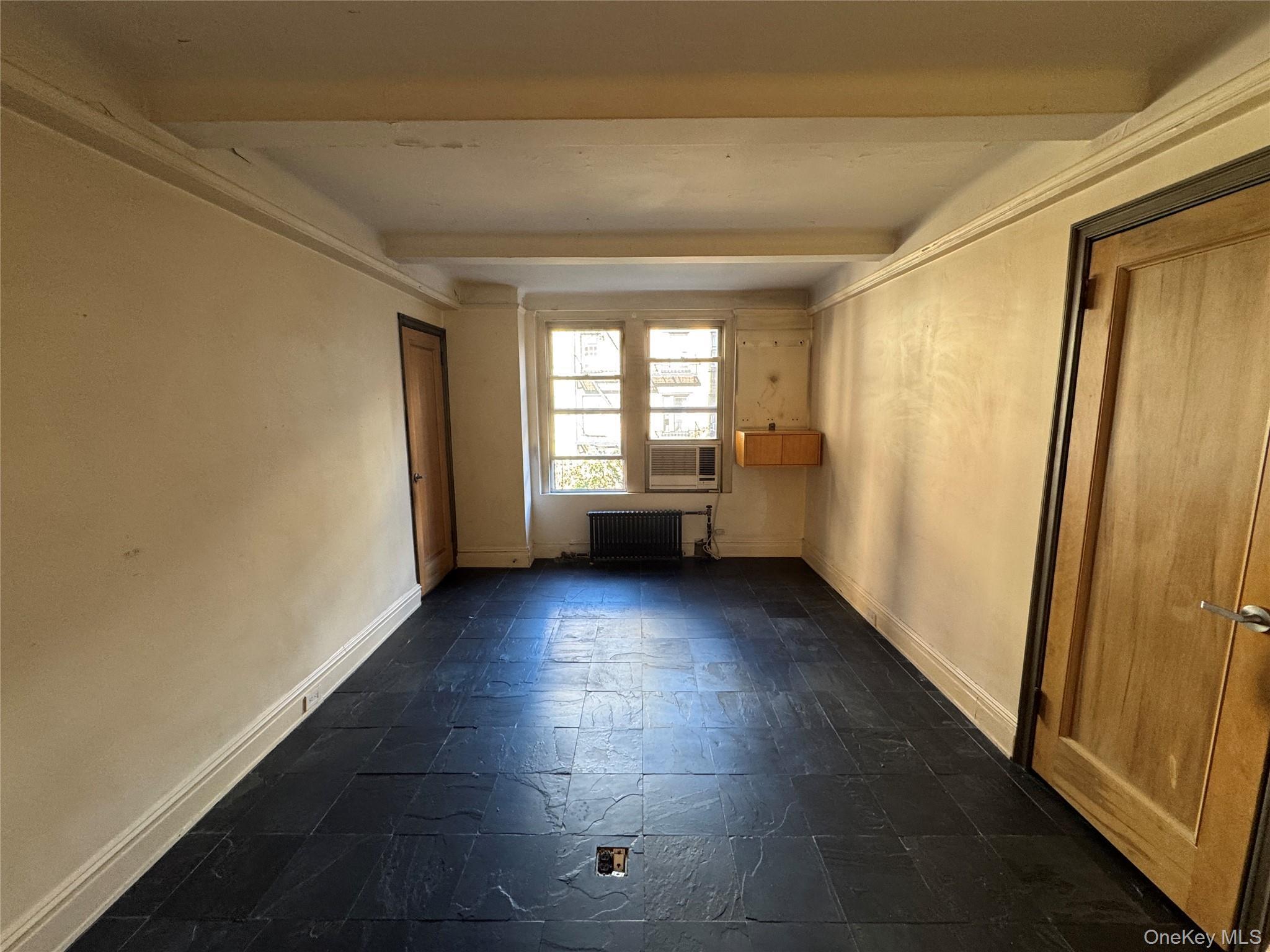 Coop E 53rd Street Manhattan, NY 10022, MLS-920131-16