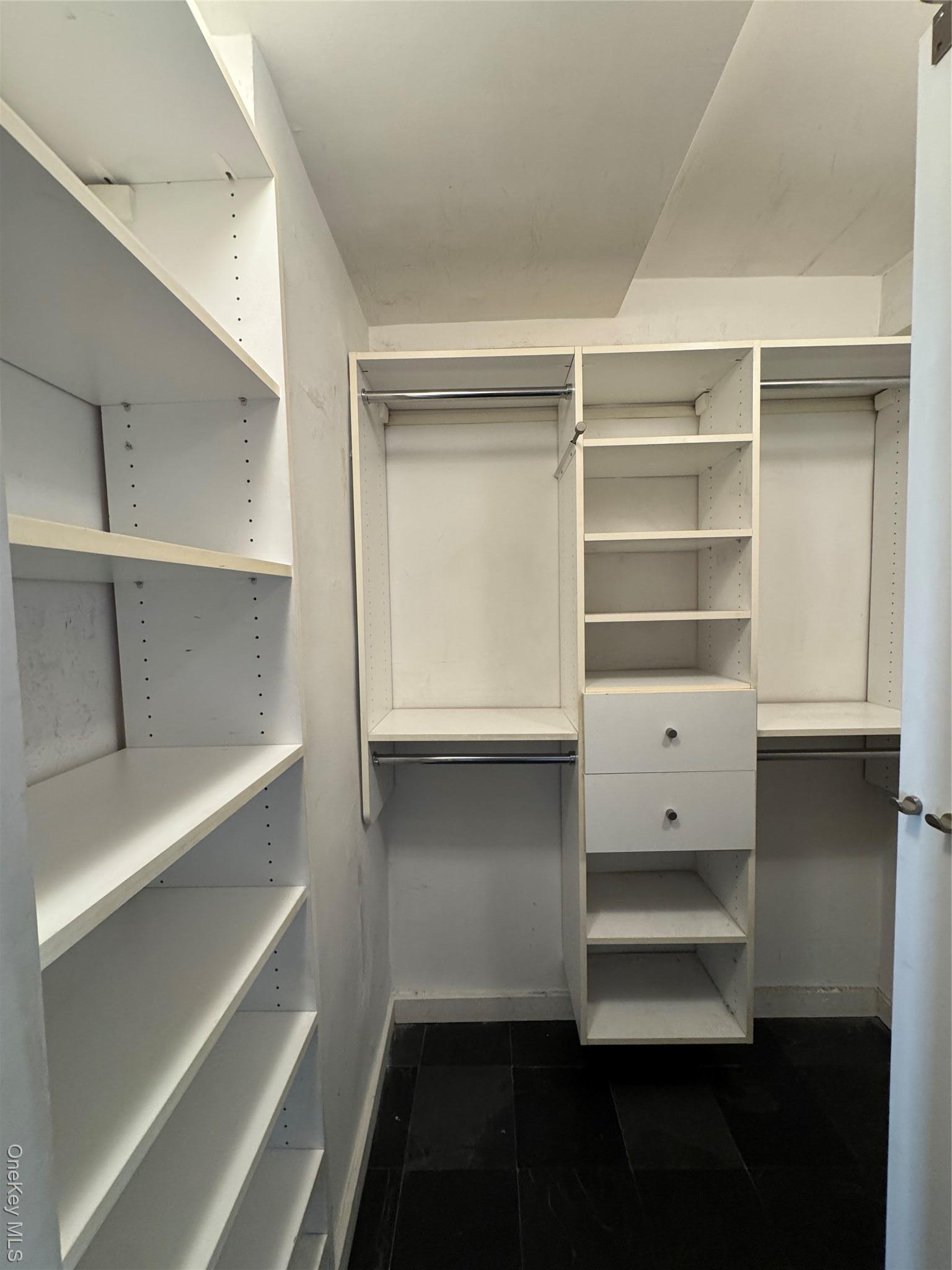 Coop E 53rd Street Manhattan, NY 10022, MLS-920131-24