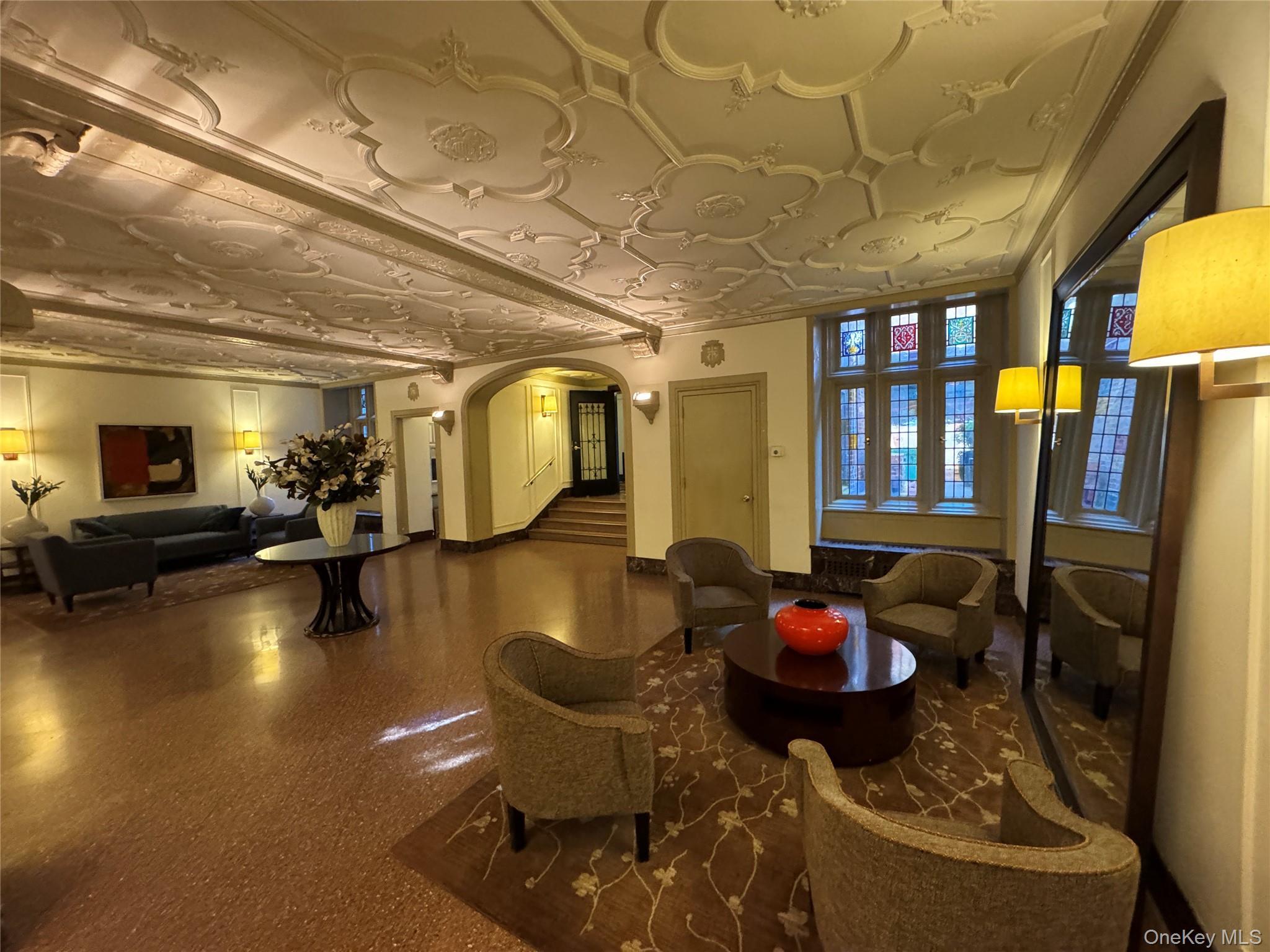 Coop E 53rd Street Manhattan, NY 10022, MLS-920131-4