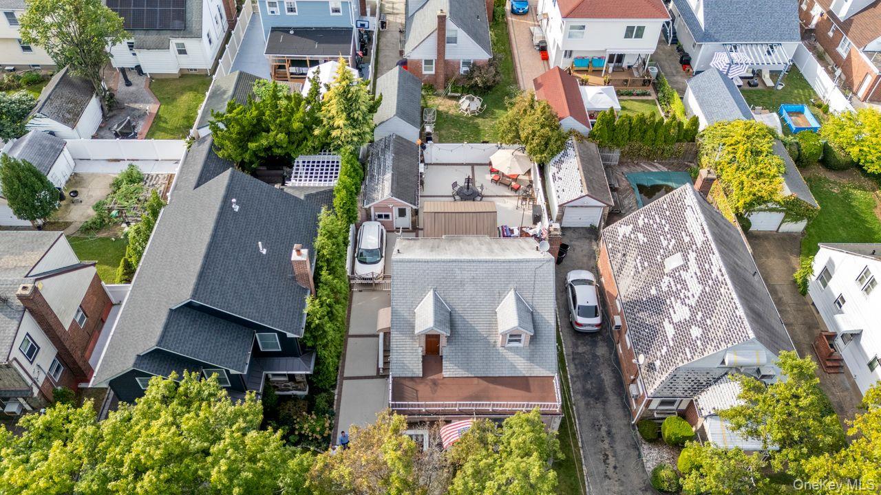 Single Family Jasper Nassau County, NY 11580, MLS-920139-26