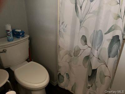 Single Family Old Country  Suffolk County, NY 11901, MLS-920165-23