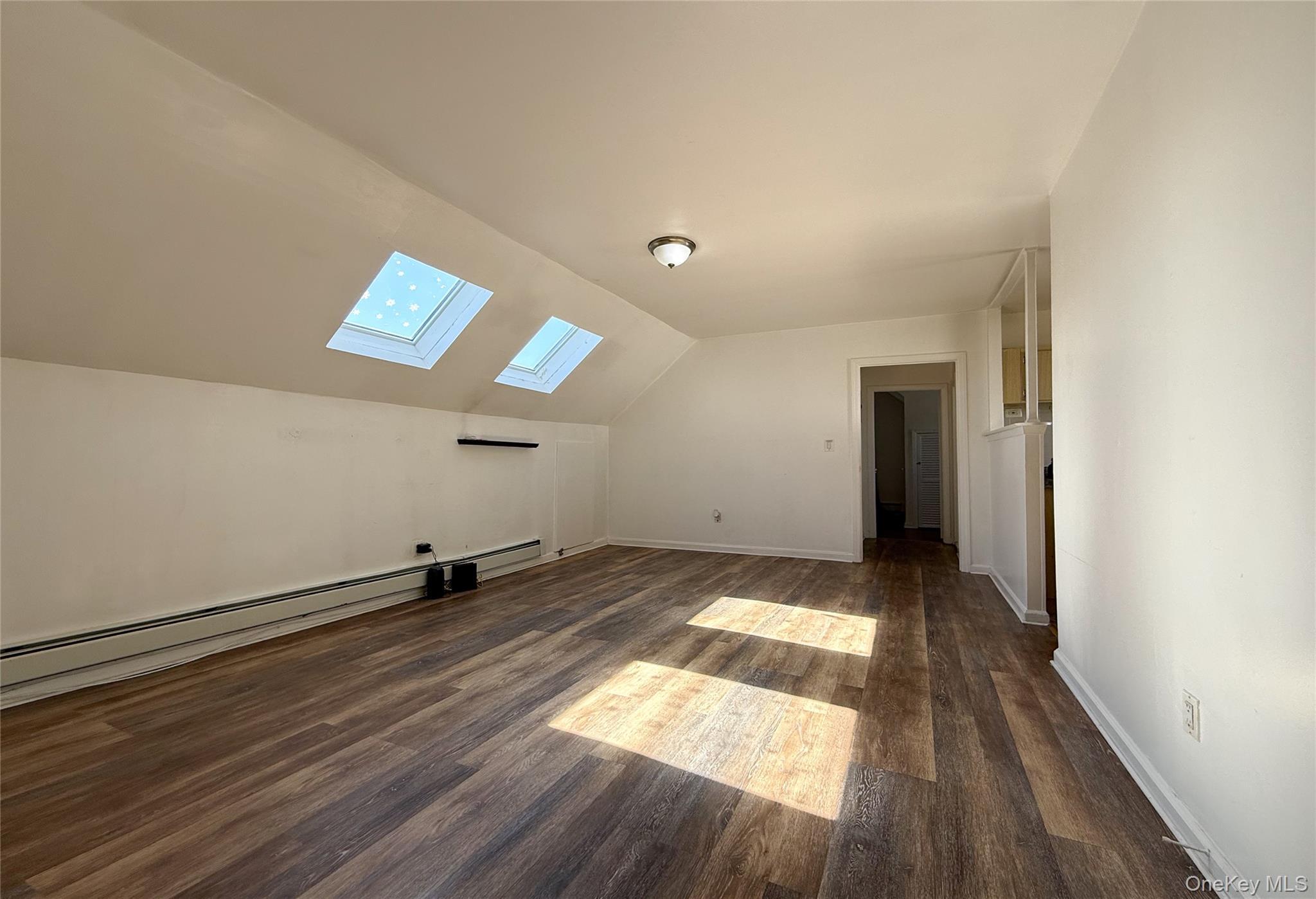 Single Family 48th Queens, NY 11365, MLS-920203-12