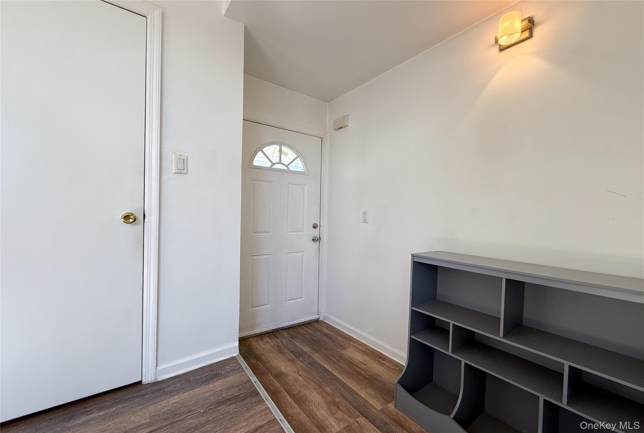 Single Family 48th Queens, NY 11365, MLS-920203-16