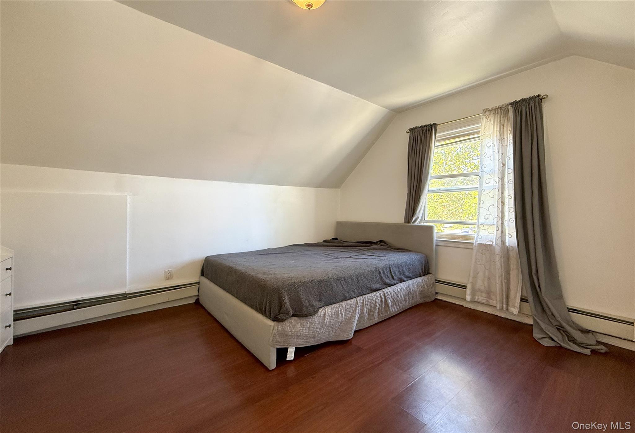 Single Family 48th Queens, NY 11365, MLS-920203-17