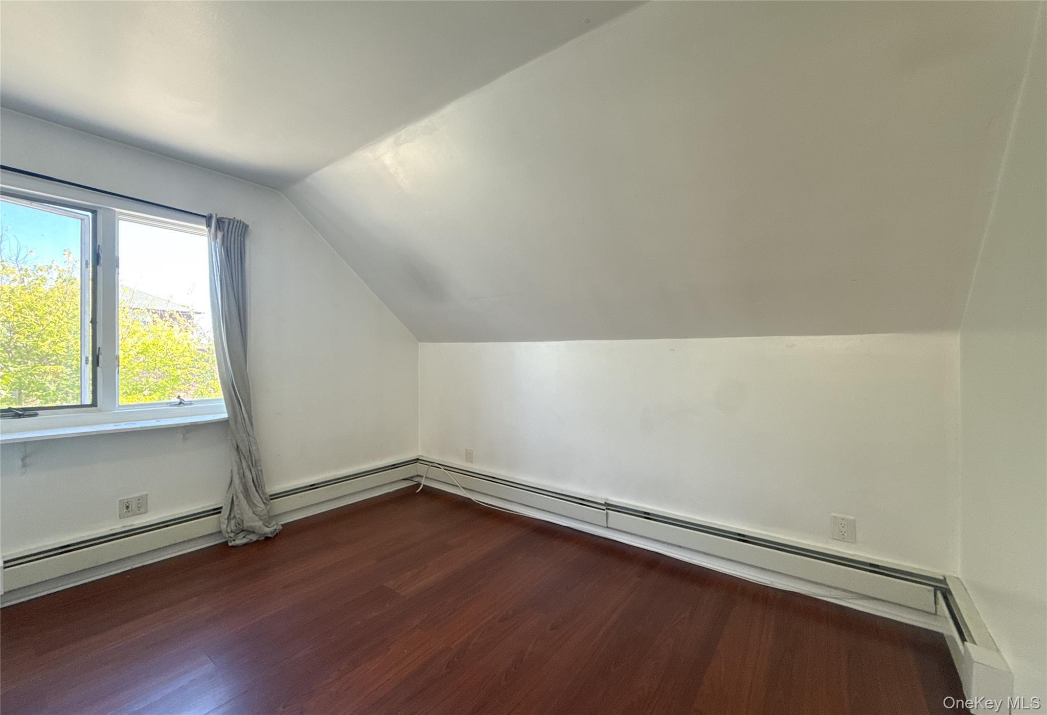 Single Family 48th Queens, NY 11365, MLS-920203-19