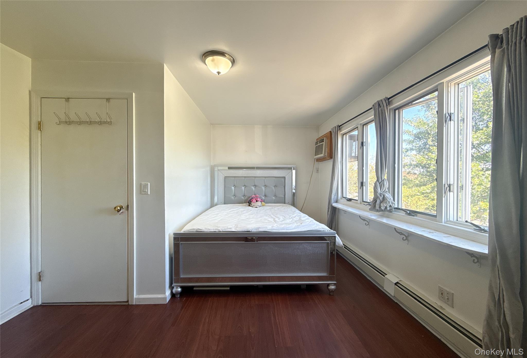 Single Family 48th Queens, NY 11365, MLS-920203-20