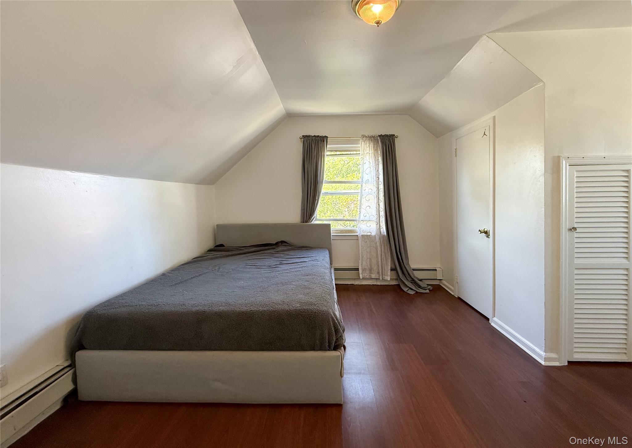 Single Family 48th Queens, NY 11365, MLS-920203-21