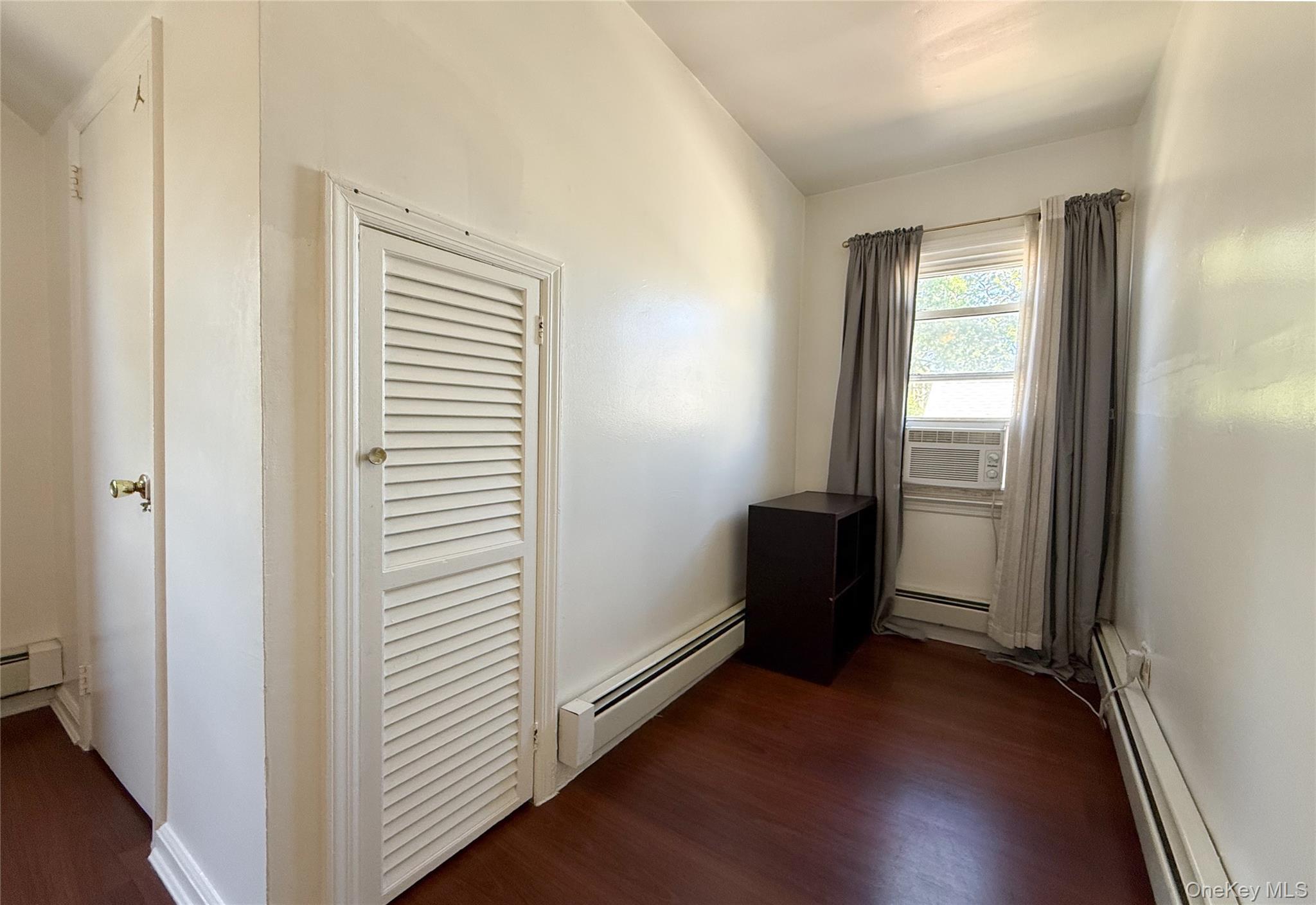 Single Family 48th Queens, NY 11365, MLS-920203-26