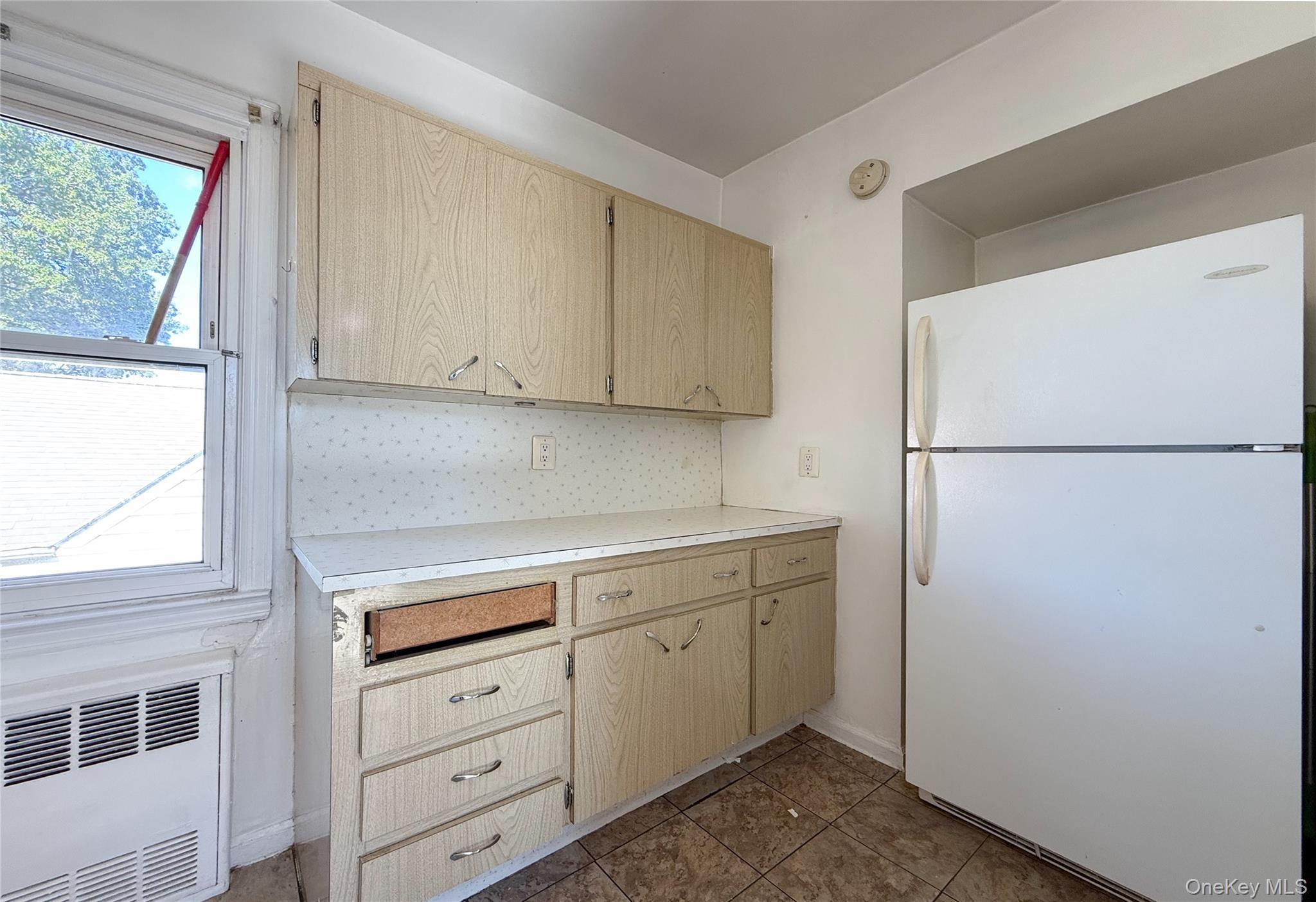 Single Family 48th Queens, NY 11365, MLS-920203-27