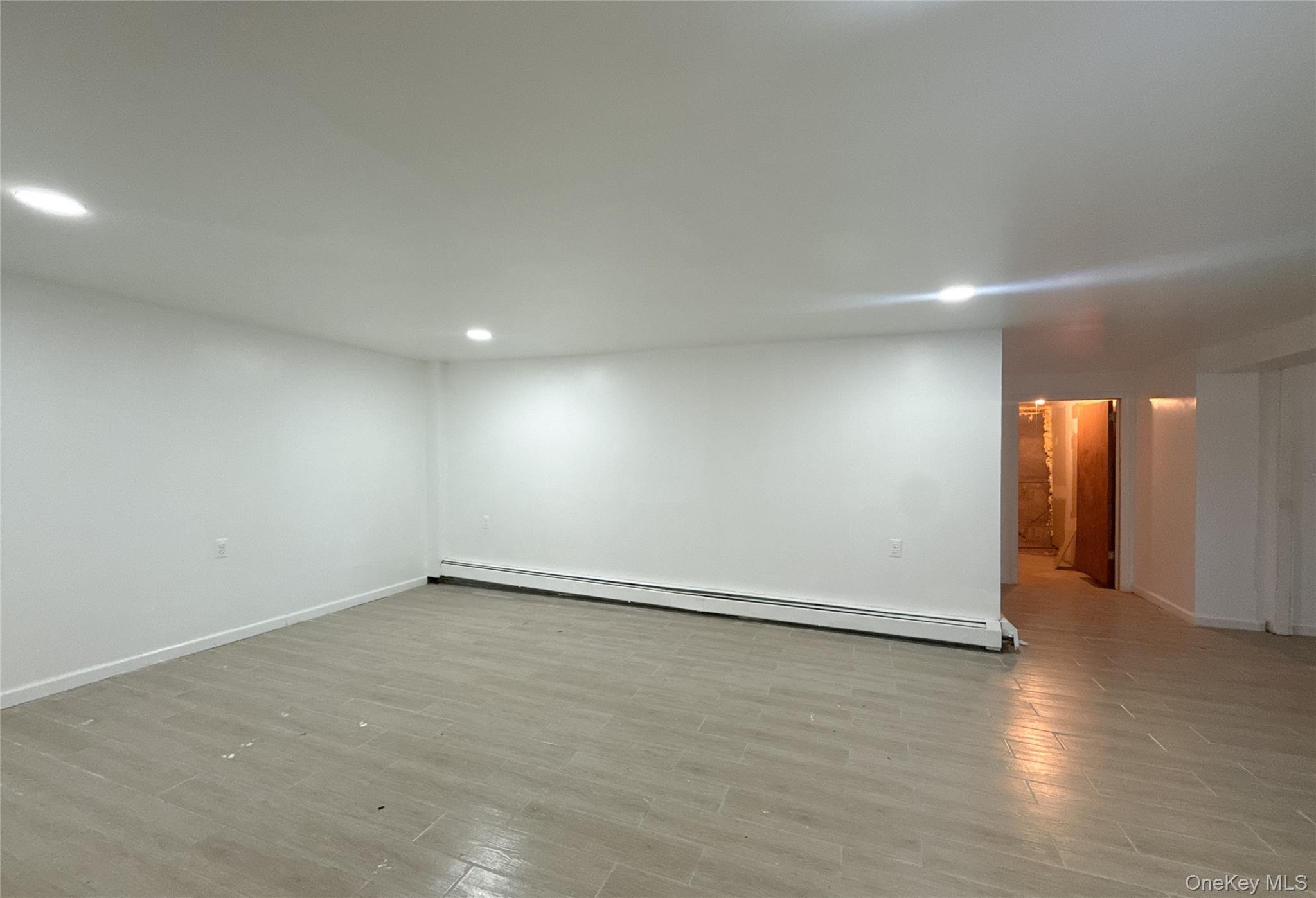 Single Family 48th Queens, NY 11365, MLS-920203-30