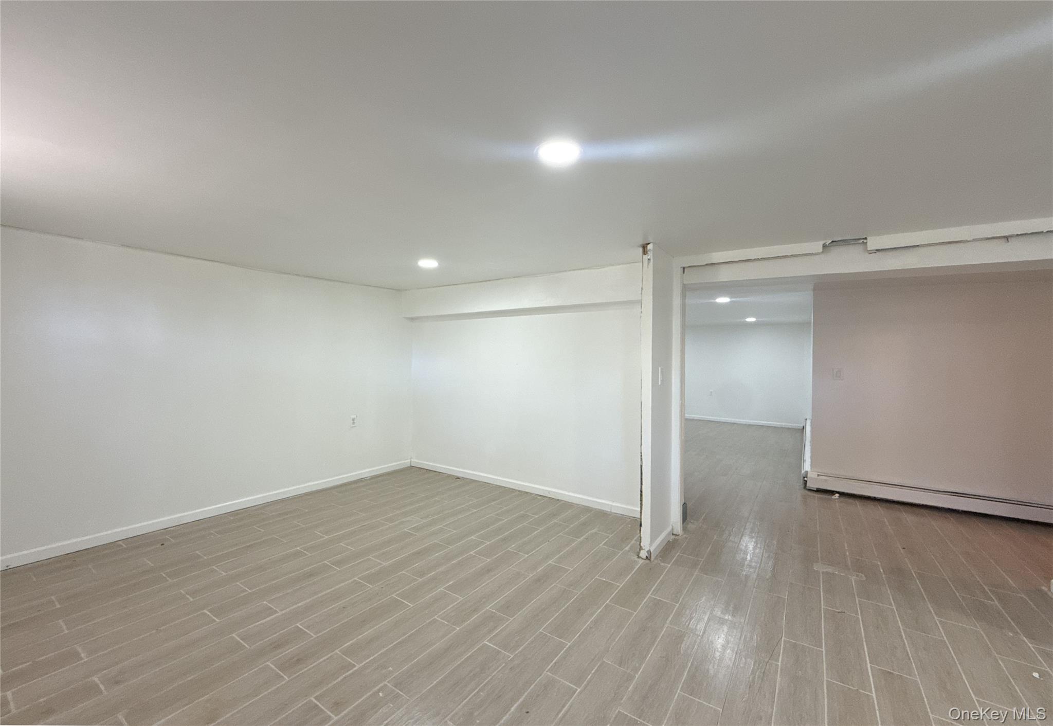 Single Family 48th Queens, NY 11365, MLS-920203-33