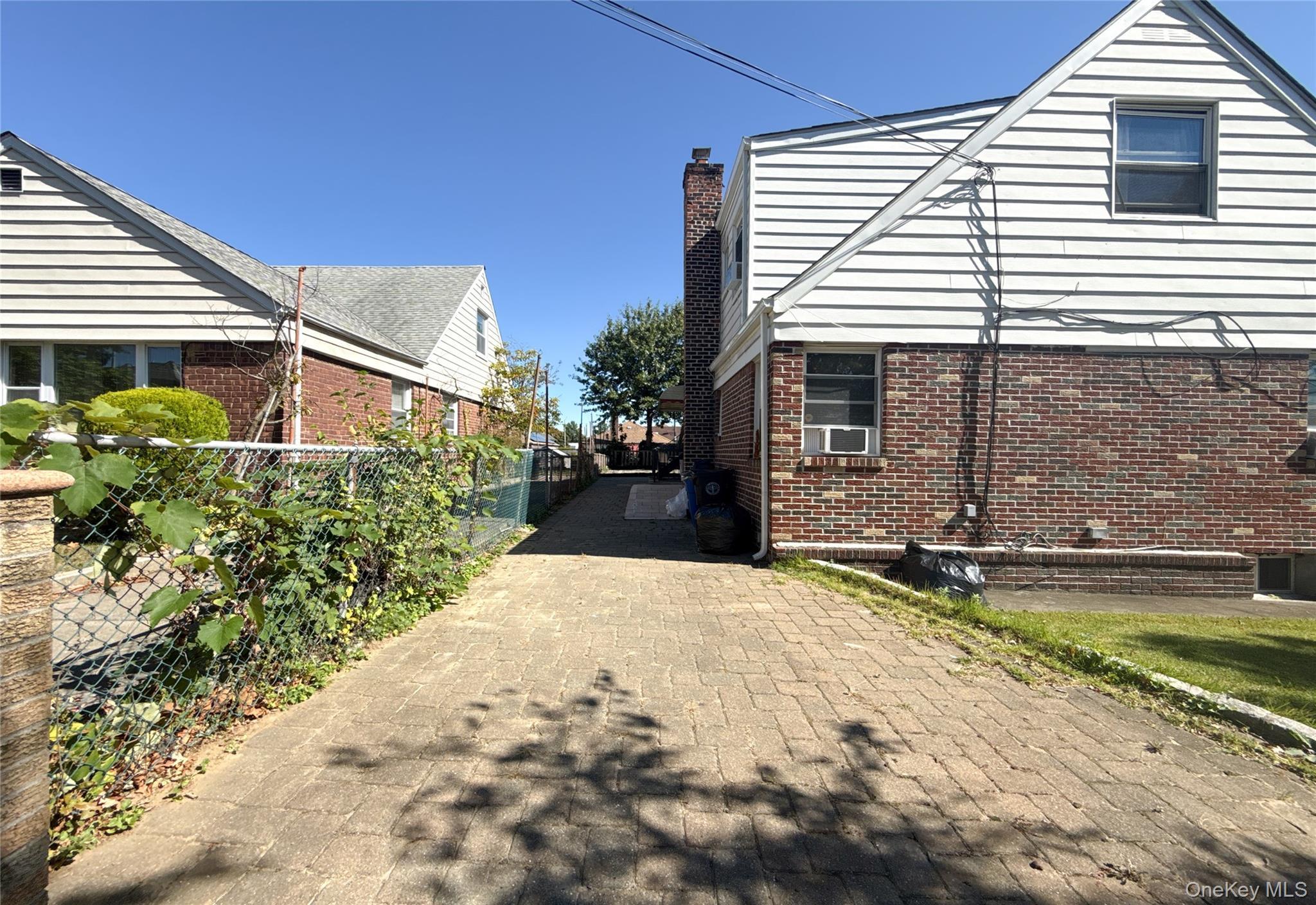 Single Family 48th Queens, NY 11365, MLS-920203-8