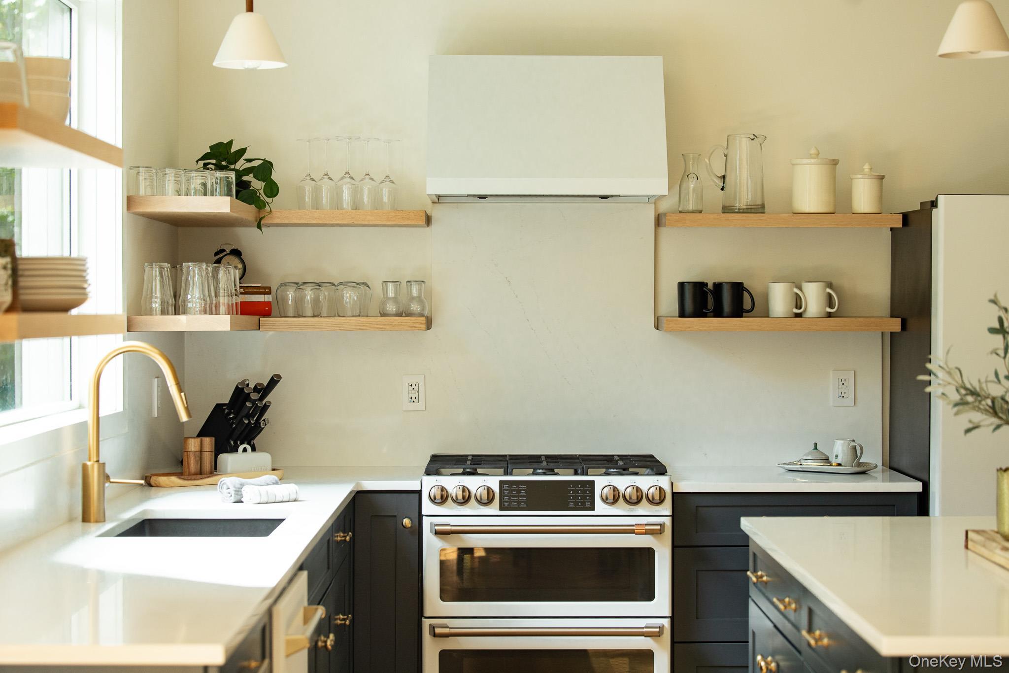 Single Family Acorn Hill Ulster County, NY 12461, MLS-920223-13