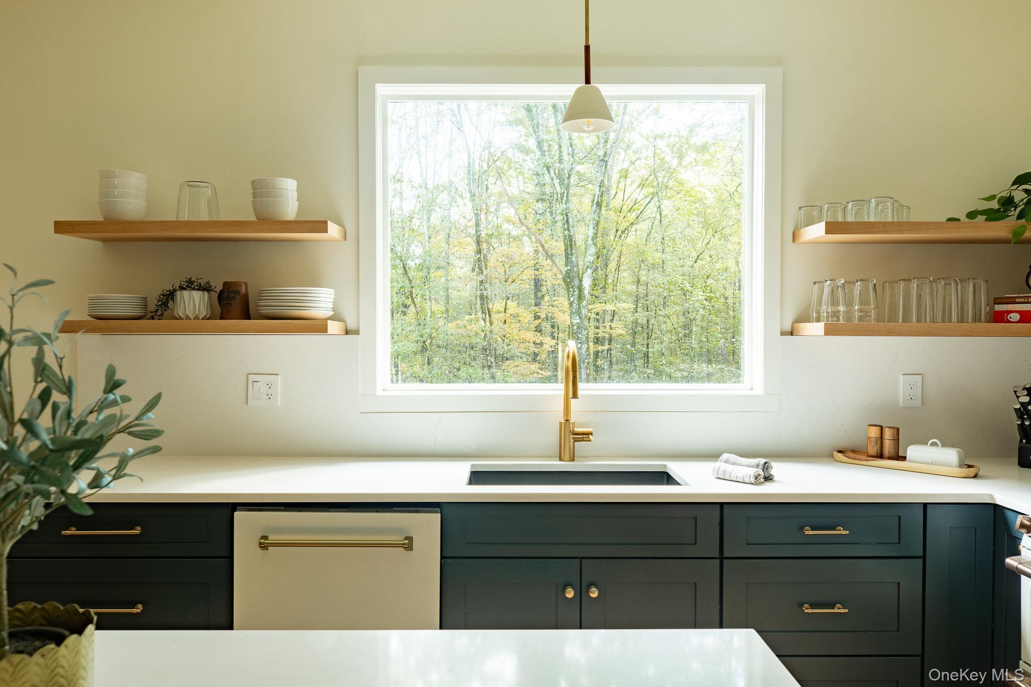 Single Family Acorn Hill Ulster County, NY 12461, MLS-920223-14