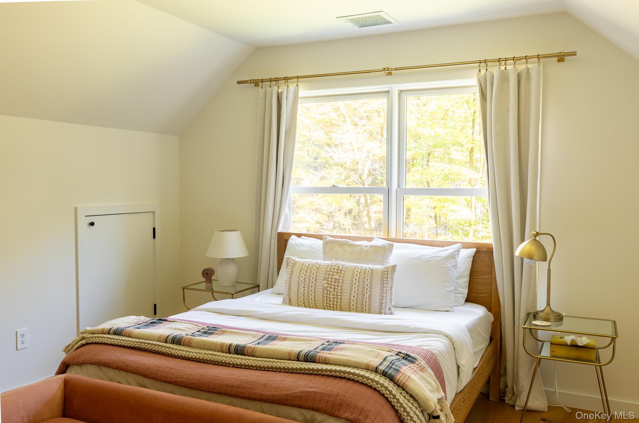 Single Family Acorn Hill Ulster County, NY 12461, MLS-920223-26