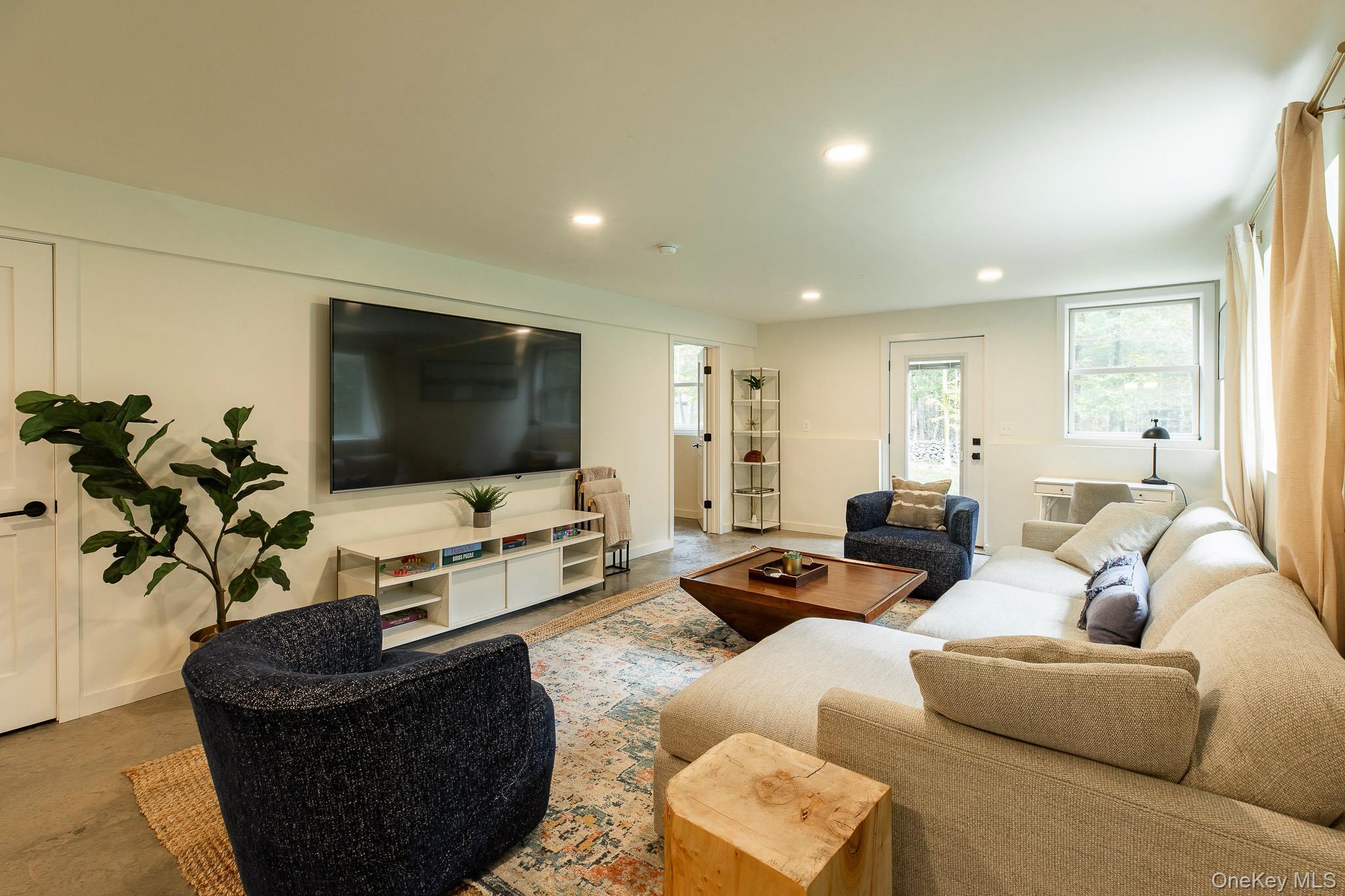 Single Family Acorn Hill Ulster County, NY 12461, MLS-920223-35