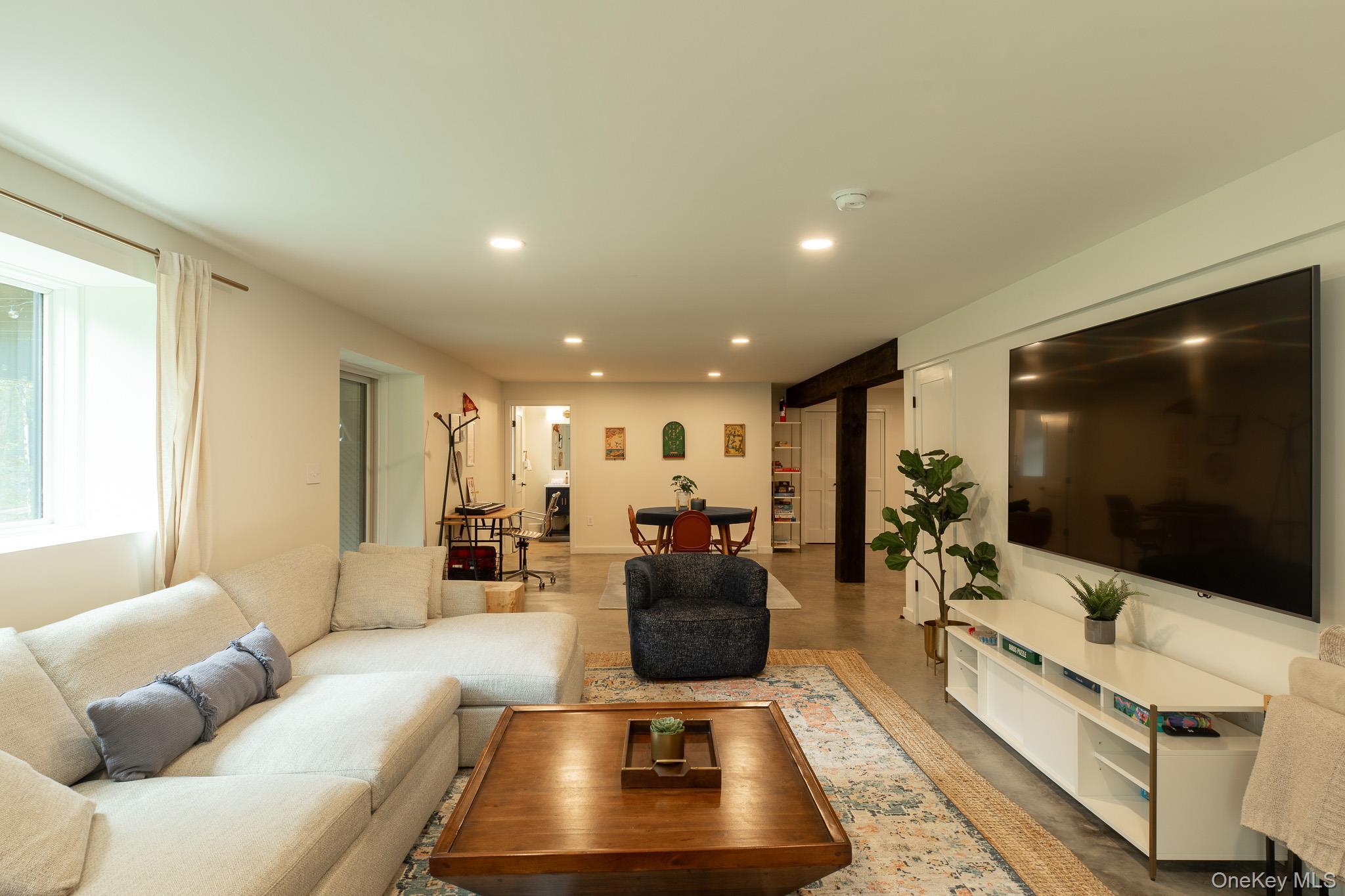 Single Family Acorn Hill Ulster County, NY 12461, MLS-920223-36