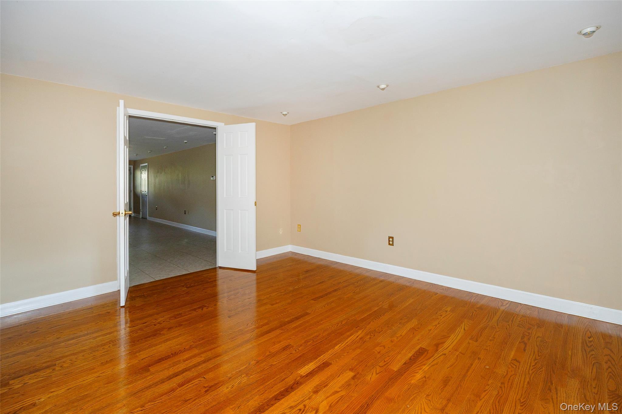 Single Family Briarcliff  Dutchess County, NY 12603, MLS-920224-19