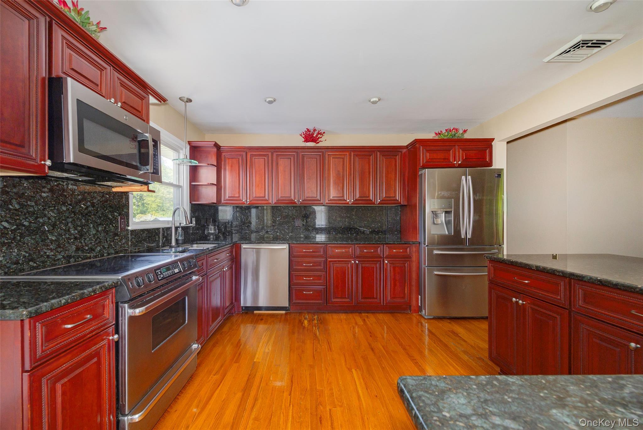 Single Family Briarcliff  Dutchess County, NY 12603, MLS-920224-5