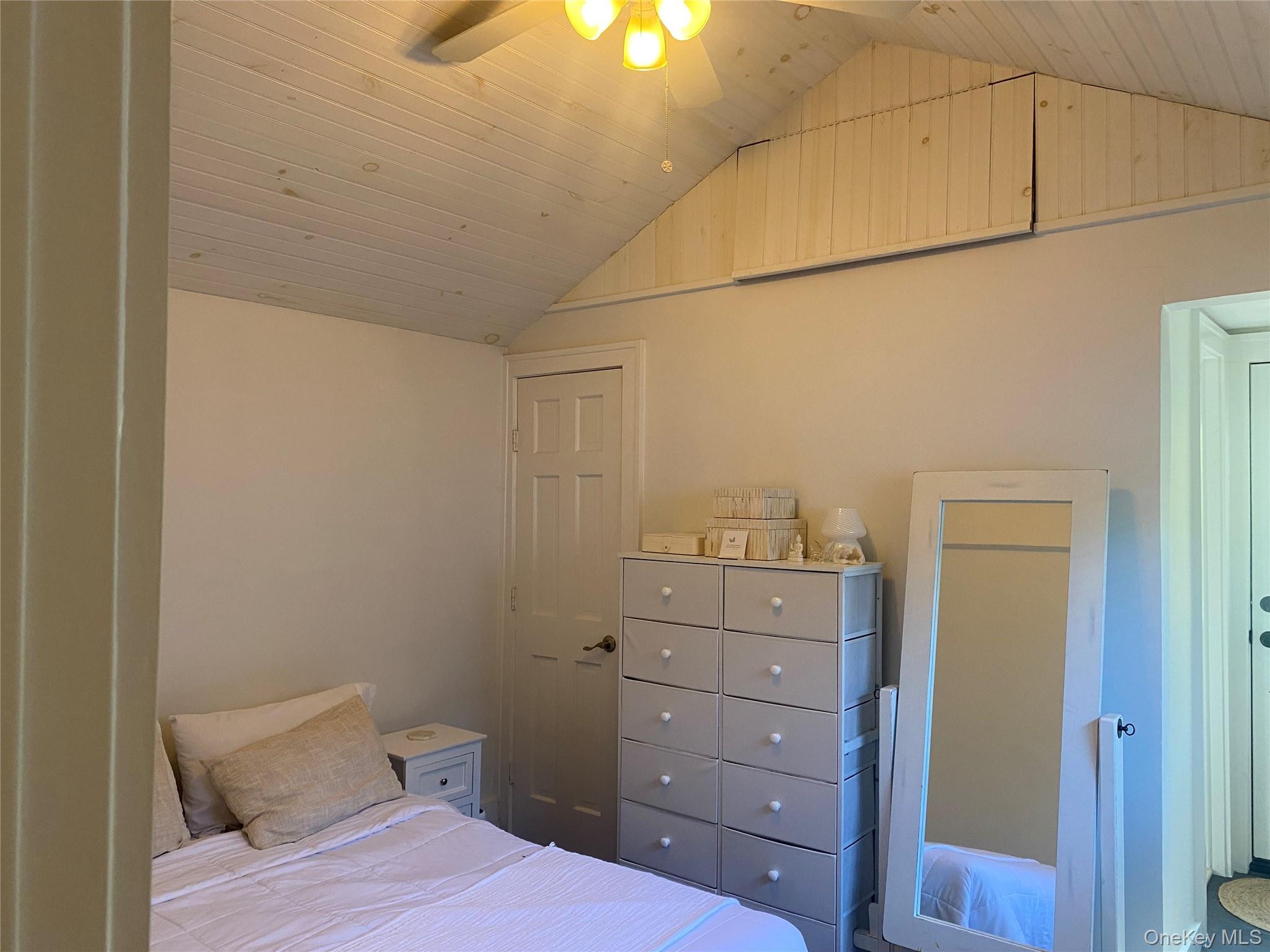 Single Family Cottage Westchester County, NY 10560, MLS-920244-13