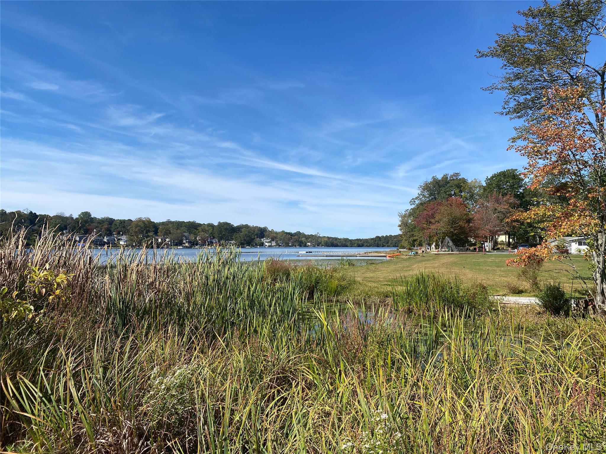 Single Family Cottage Westchester County, NY 10560, MLS-920244-17