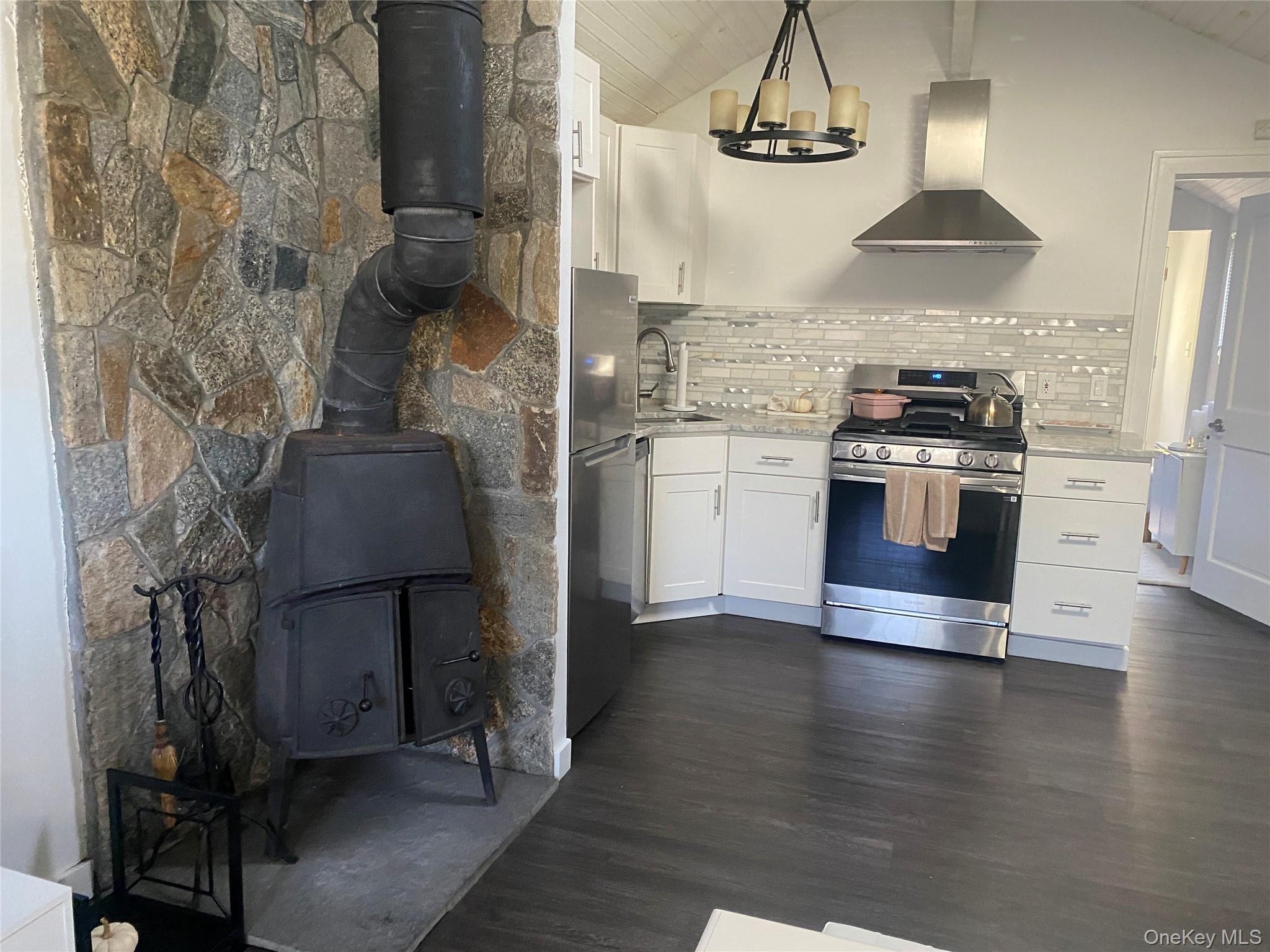 Single Family Cottage Westchester County, NY 10560, MLS-920244-7