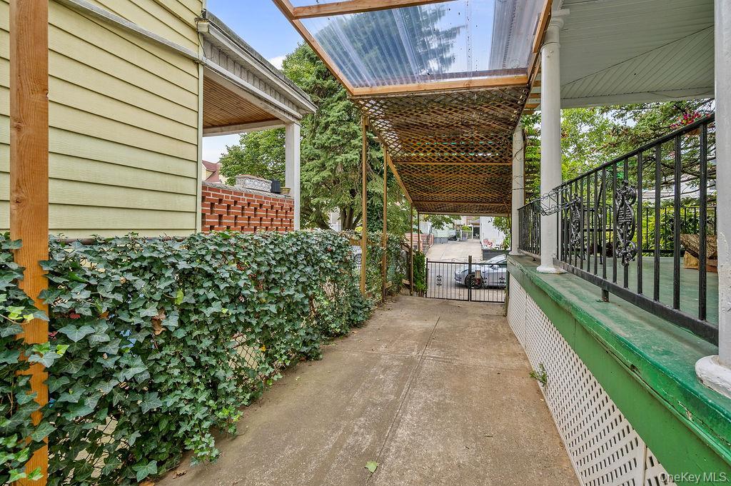 Single Family E. 28th Street  Brooklyn, NY 11226, MLS-920264-29