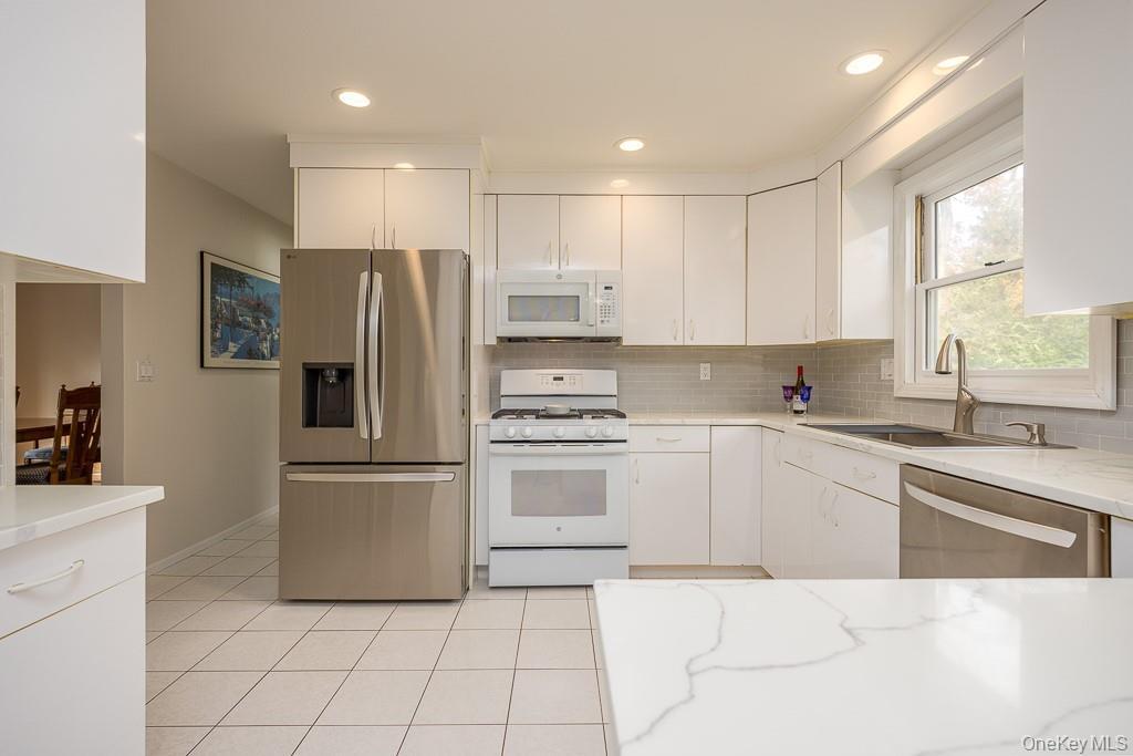 Single Family Spirea Rockland County, NY 10956, MLS-920274-10