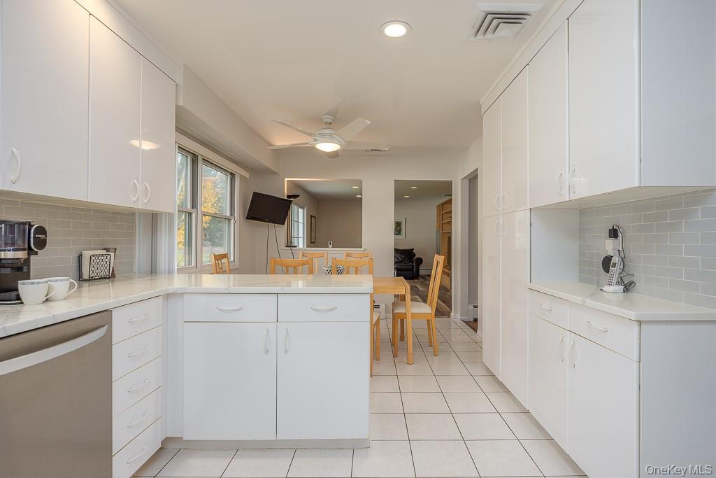 Single Family Spirea Rockland County, NY 10956, MLS-920274-11