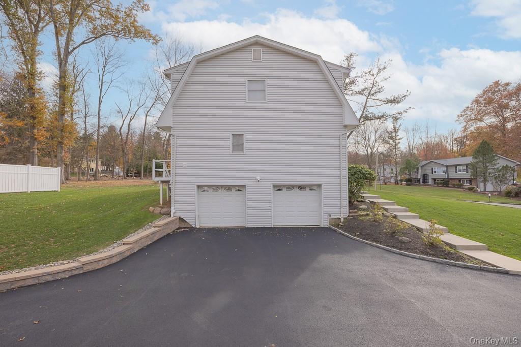 Single Family Spirea Rockland County, NY 10956, MLS-920274-25