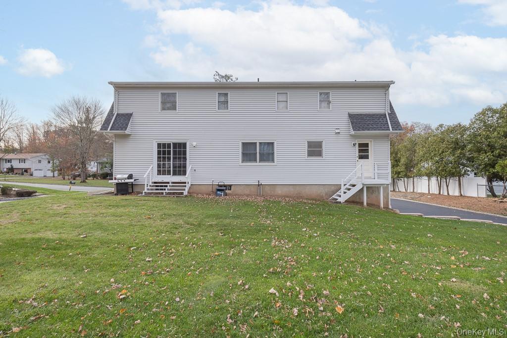 Single Family Spirea Rockland County, NY 10956, MLS-920274-27