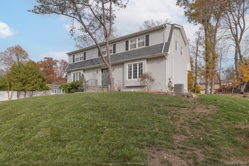 Single Family Spirea Rockland County, NY 10956, MLS-920274-3