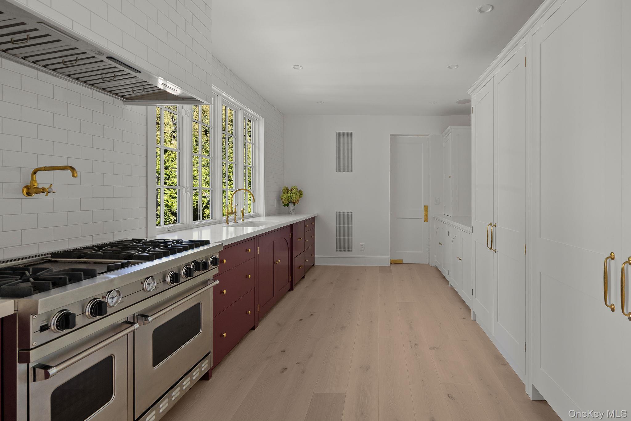 Single Family Lloyd Suffolk County, NY 11743, MLS-920278-14