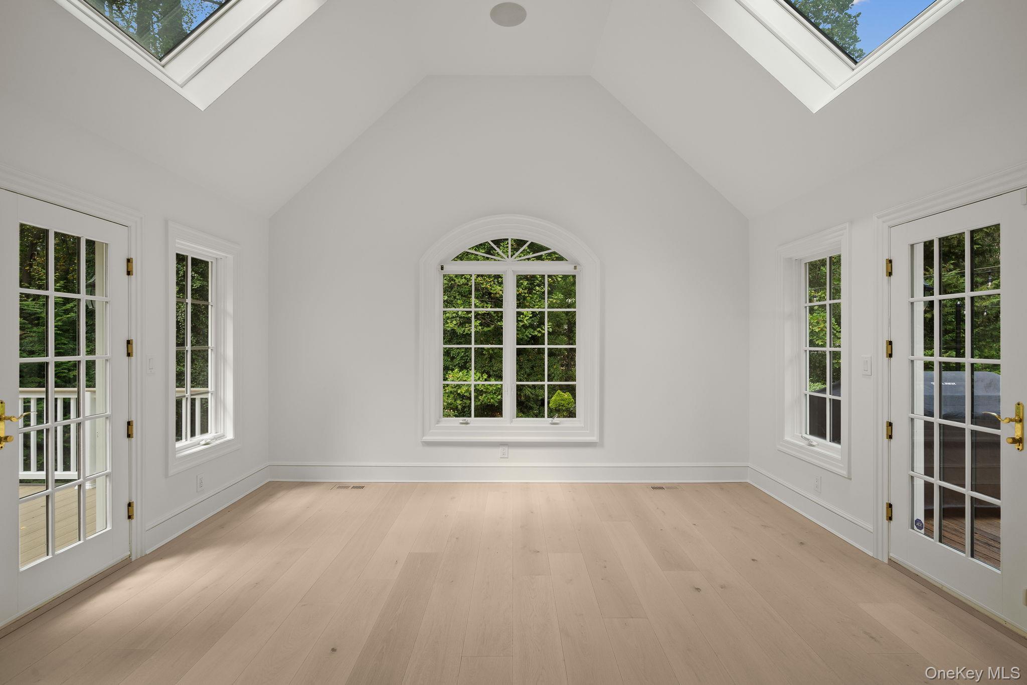 Single Family Lloyd Suffolk County, NY 11743, MLS-920278-18