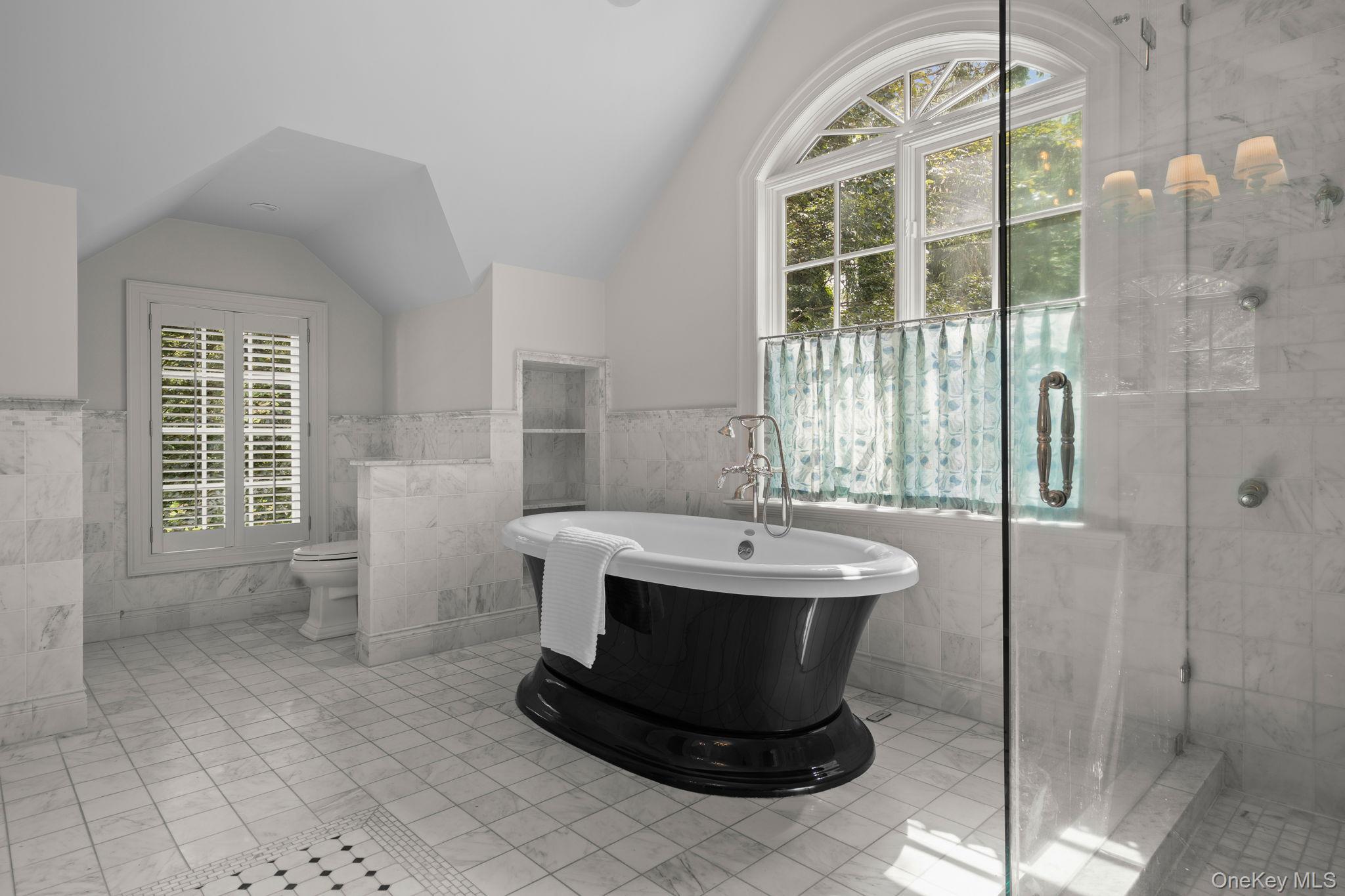 Single Family Lloyd Suffolk County, NY 11743, MLS-920278-24