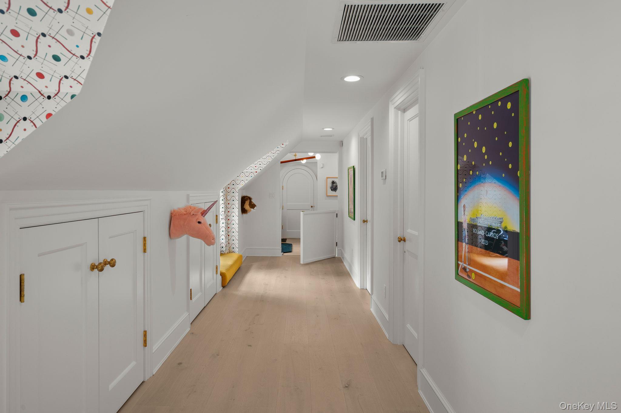 Single Family Lloyd Suffolk County, NY 11743, MLS-920278-25