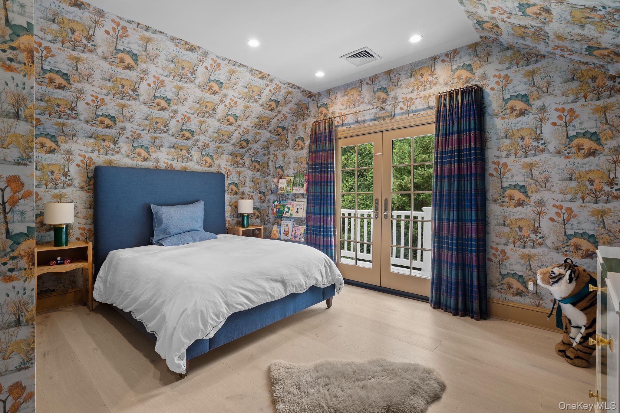 Single Family Lloyd Suffolk County, NY 11743, MLS-920278-28