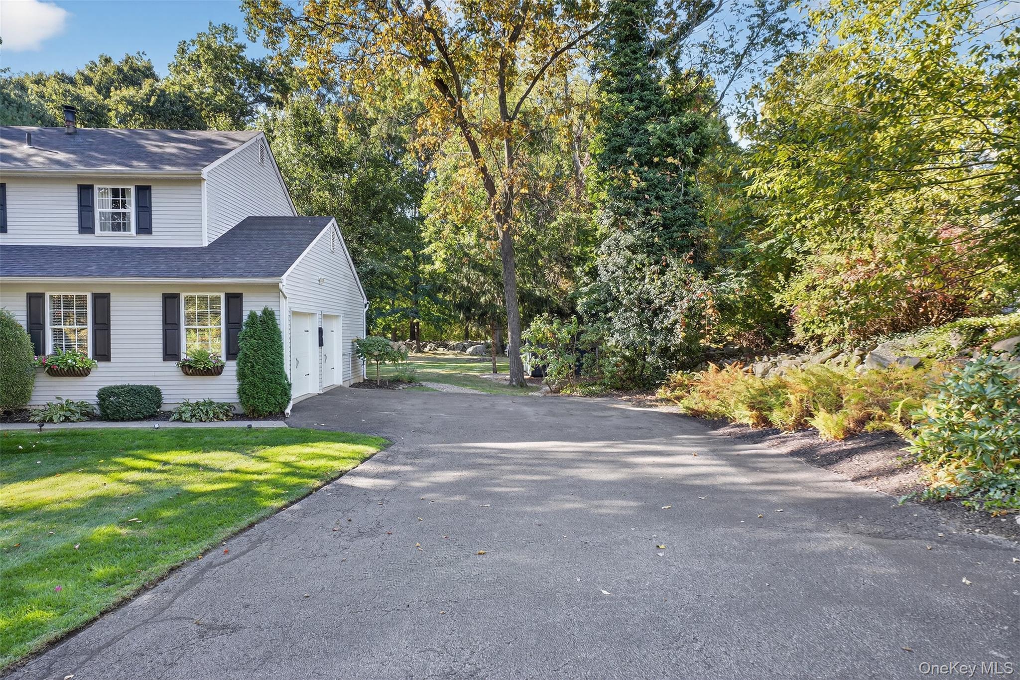 Single Family Foxwood Dr Orange County, NY 12550, MLS-920303-3