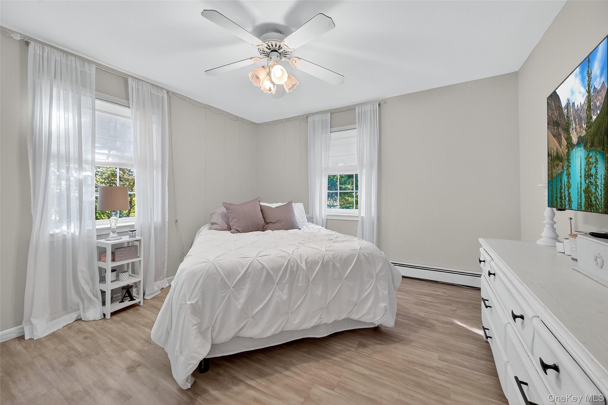 Single Family Foxwood Dr Orange County, NY 12550, MLS-920303-32