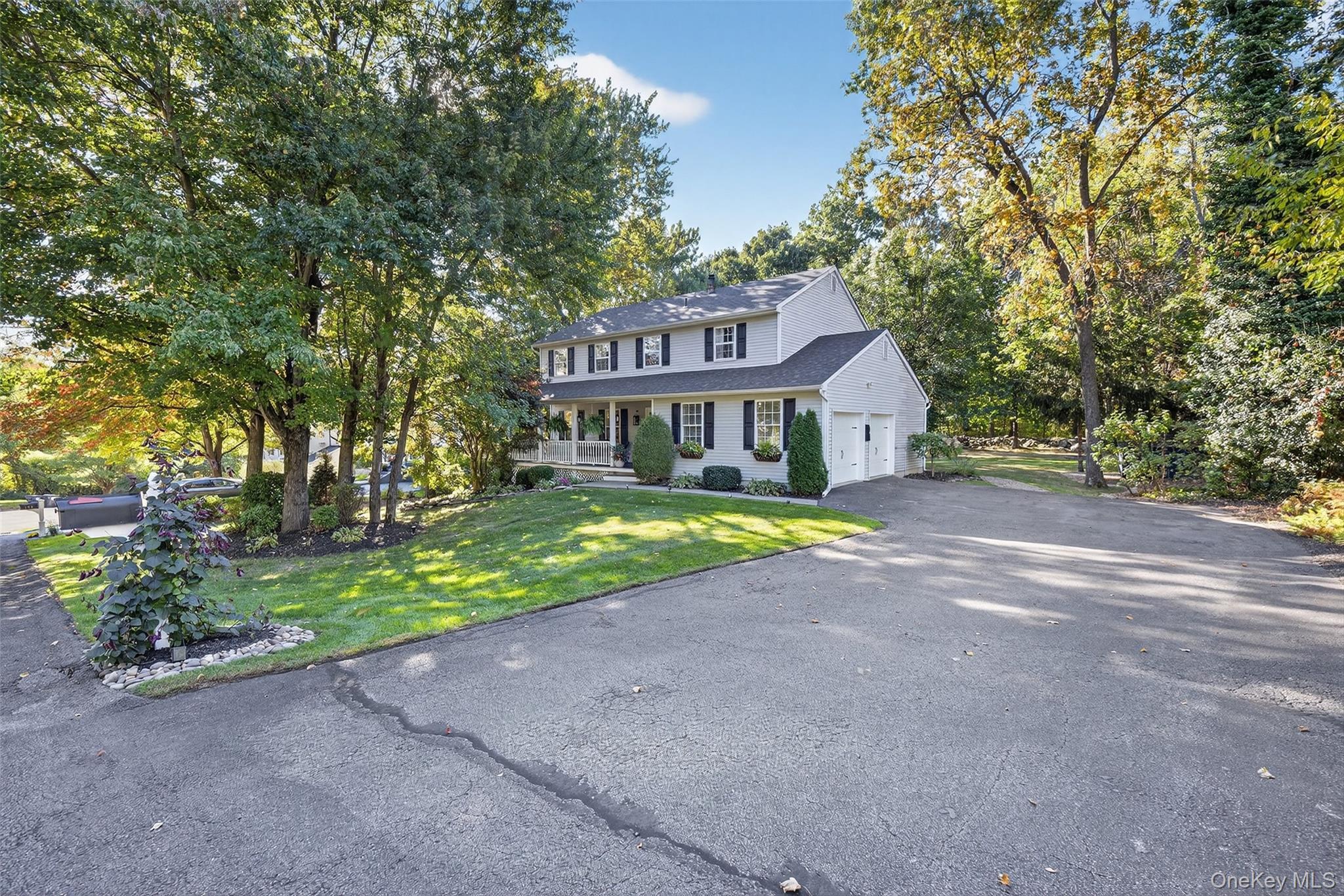 Single Family Foxwood Dr Orange County, NY 12550, MLS-920303-4