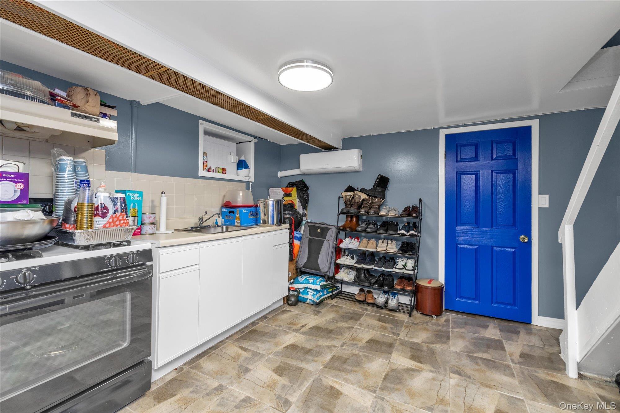 Single Family 106th Queens, NY 11417, MLS-920341-20