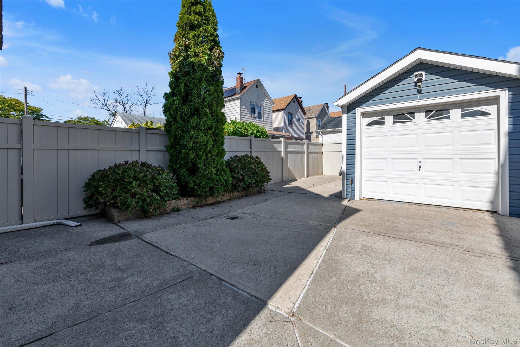 Single Family 106th Queens, NY 11417, MLS-920341-22