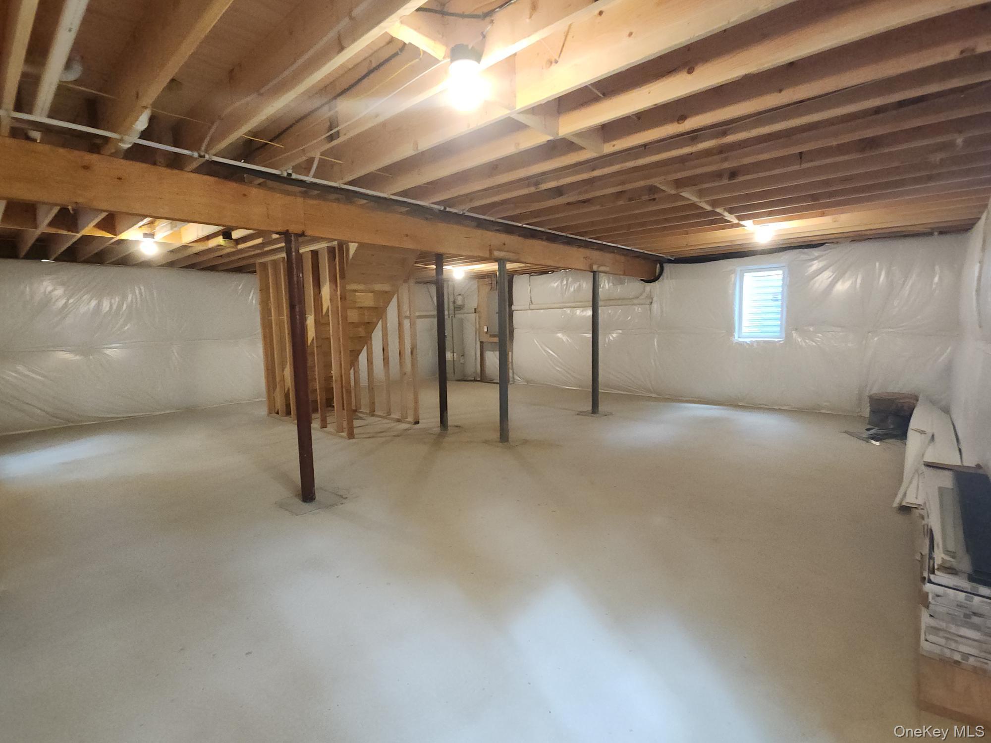 Single Family Neighborhood Suffolk County, NY 11967, MLS-920347-15