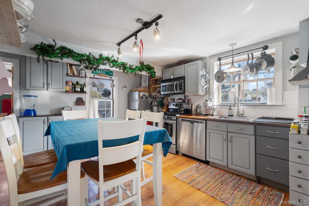 Single Family 39th Queens, NY 11361, MLS-920365-8