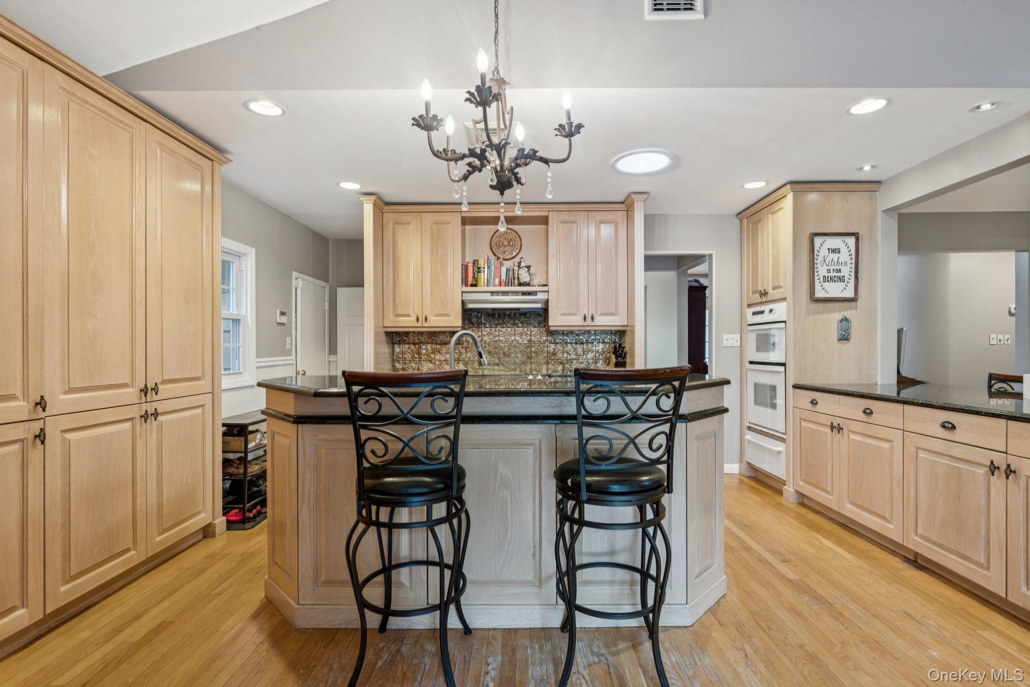 Single Family Hastings  Suffolk County, NY 11768, MLS-920368-14