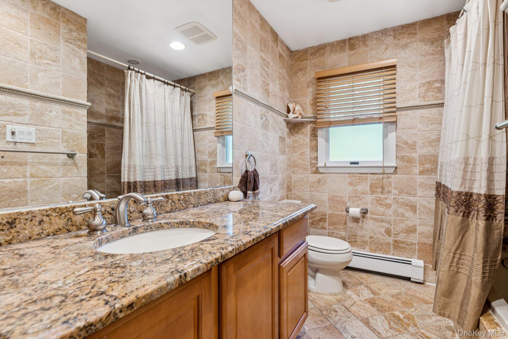 Single Family Hastings  Suffolk County, NY 11768, MLS-920368-28